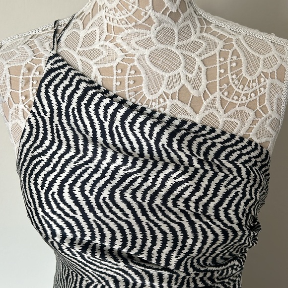 CINQ A SEPT -NWOT- Christel Dress in Ivory/Navy - Picture 3 of 14